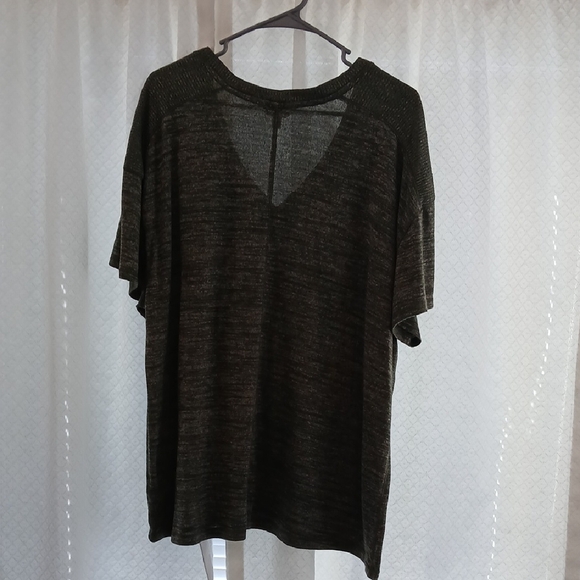 Terra & Sky Short Sleeve V-Neck Top - Green Grey Heather - Picture 5 of 5